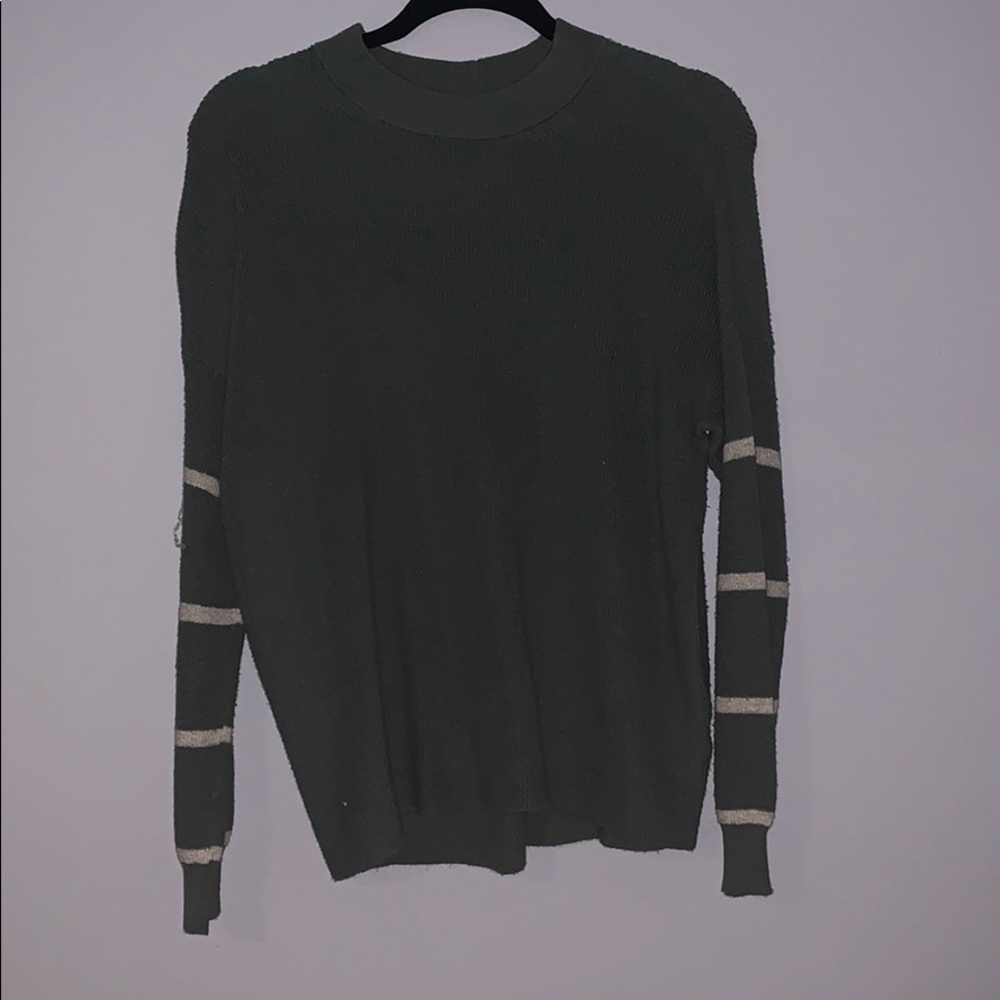 American Eagle Sweater~ Size S